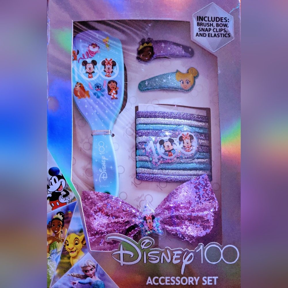 Disney 100 Accessory Set - Picture 2 of 2